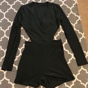 🌲Forever 21 Long Sleeve Romper🌲